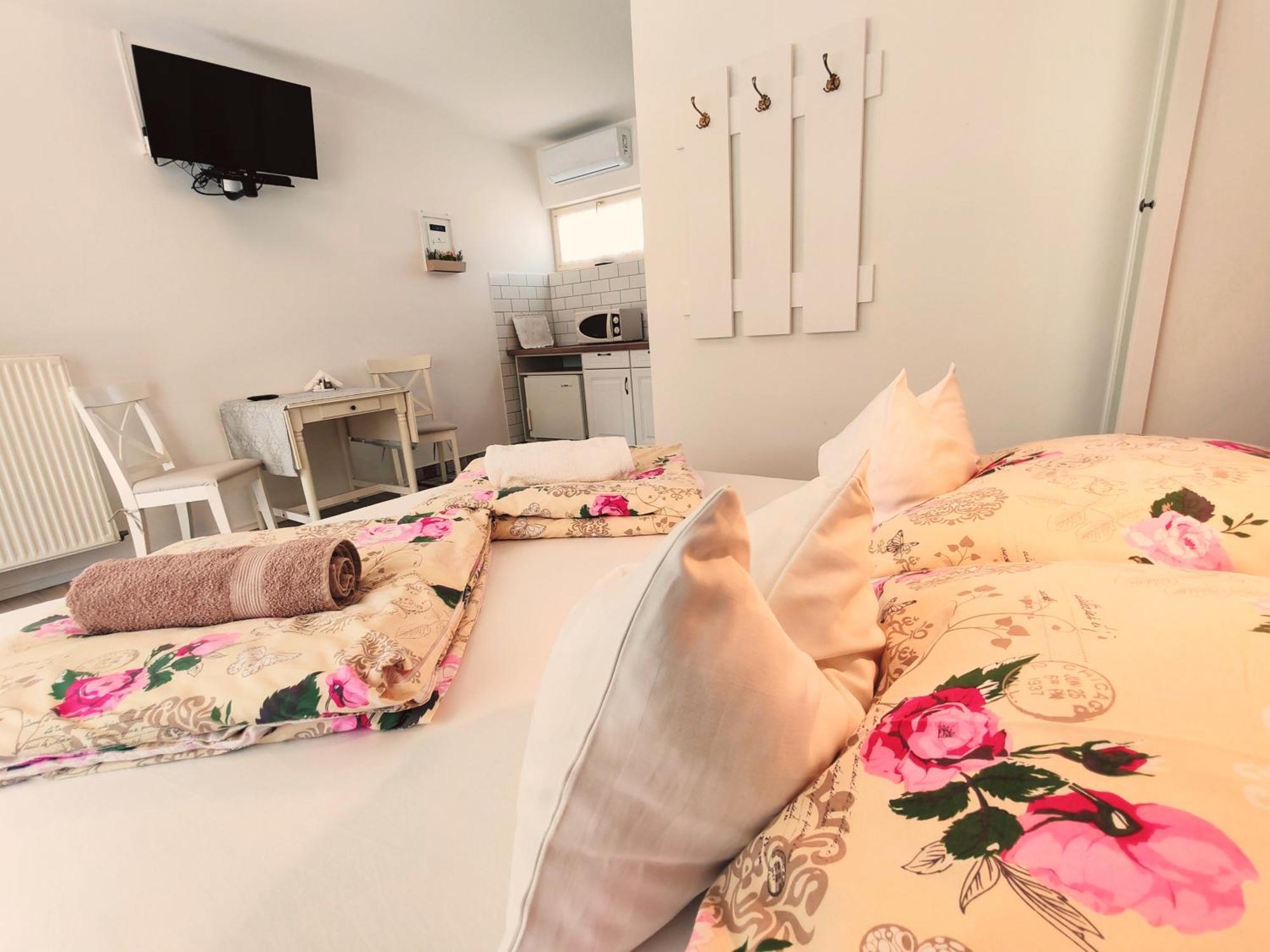 Elisoria Apartments チェーセクトマイ エクステリア 写真